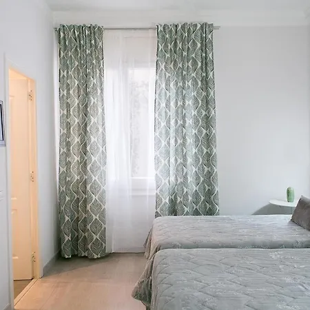 Guest house Blanc 2*